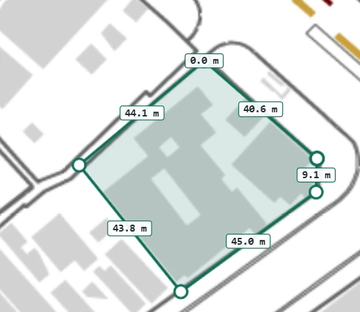 A polygon traced around a building's footprint using 5 vertices, with each edge length labeled — 44.1m, 40.6m, 9.1m, 45.0m, and 43.8m.